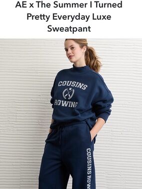 AE x The Summer I Turned
Pretty Everyday Luxe
Sweatpant  Cousins Rowing